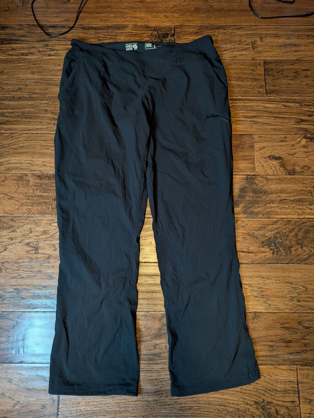Mountain Hardwear Women's Black Pants Size XL Short